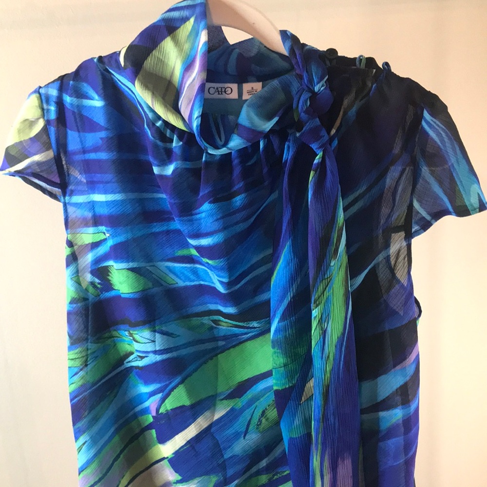 Cato Size S multi color short sleeve top! Has a scarf like appearance at neck